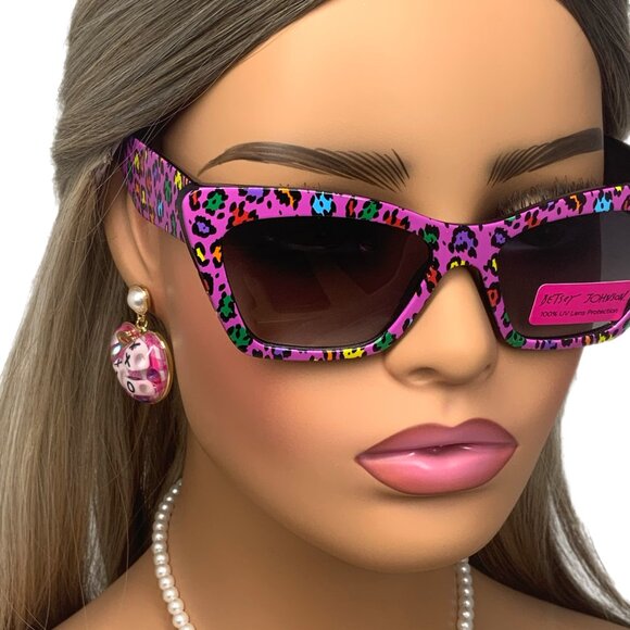 NWT Betsey Johnson Strike a Pose 80\'s Cat Eye Leopard Print Colorful Sunglasses main image 12